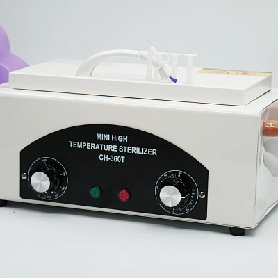 Сухожаровой шкаф для стерилизации маникюрных инструментов CH-360T T&H