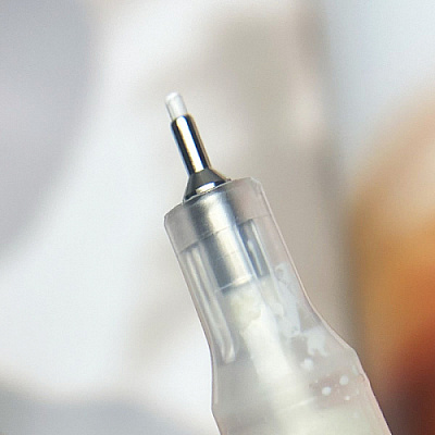 Ручка-маркер для дизайна Patrisa nail M165 белая
