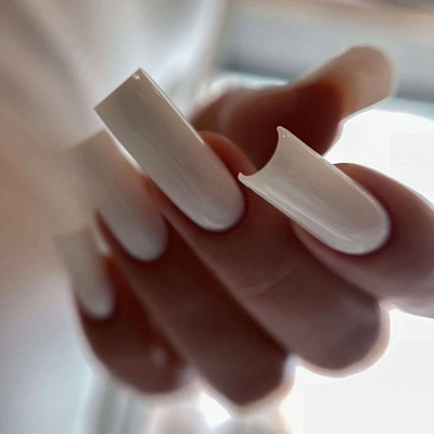 Гель конструирующий SHE Gel Lily 15 мл