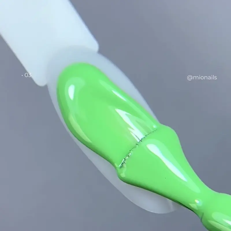 Гель-лак MIO Nails №R-04 Еловый лес 8 мл