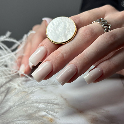 Камуфлирующая база для гель-лака MIO Nails Base Cover Strong Luxe Milk 15 мл