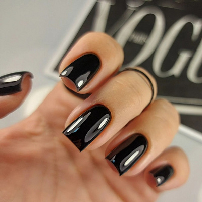 Гель-лак MIO Nails №A-02 Черная жемчужина 8 мл