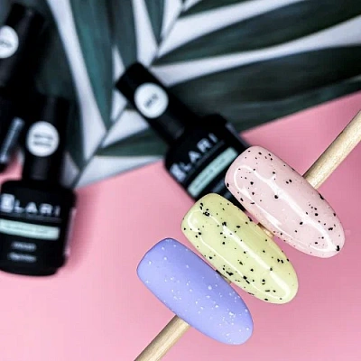 Верхнее покрытие для гель-лака Rubber Top Black Olari 15 г