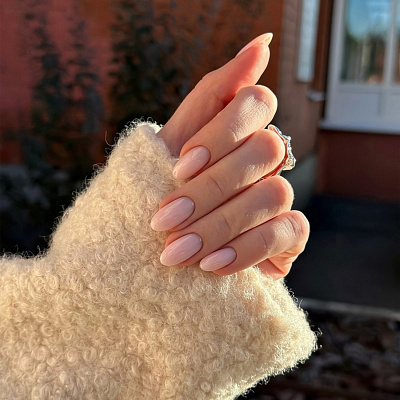 Камуфлирующая база MIO Nails Base Color Marshmallow №01 15 мл