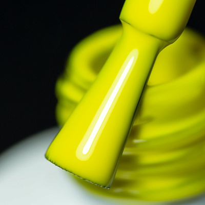 Гель-лак MIO Nails №Q-18 Желтая акация 8 мл