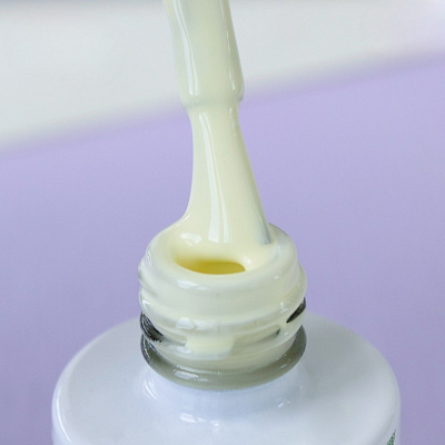 Гель-лак MIO Nails №Q-01 Банановый топпинг 8 мл