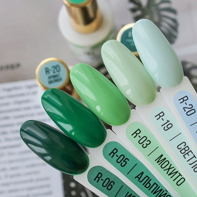 Гель-лак MIO Nails №R-06 Изумрудный город 8 мл