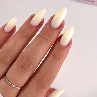 Моделирующий гель LOVIA CURE с кератином и кальцием Nail Care Gel  №22 15 мл
