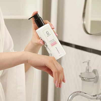 Парфюмированный лосьон для рук и тела IQ Beauty Пион и Сандал 250 мл