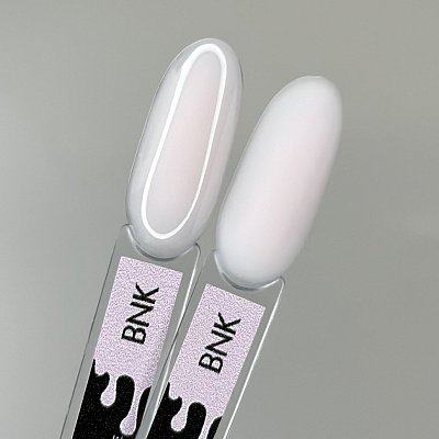 Камуфлирующая база для гель-лака Mystique Naked 15 мл